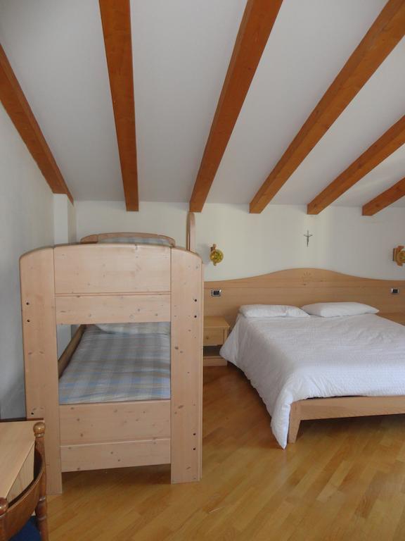 צ'מברה Hotel Al Caminetto חדר תמונה
